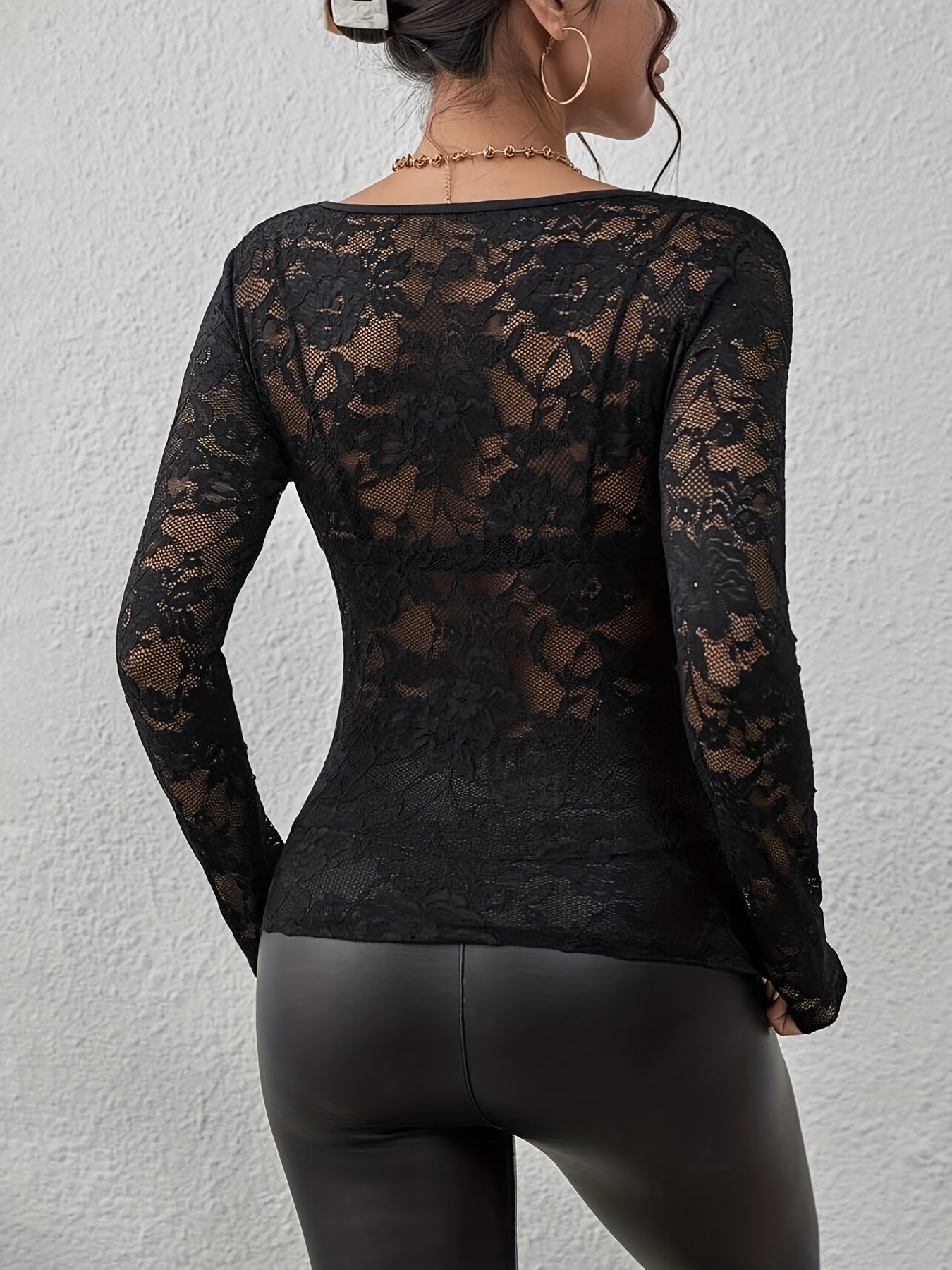 Petunia Top | Lange Mouw Top met V-Hals en Kant
