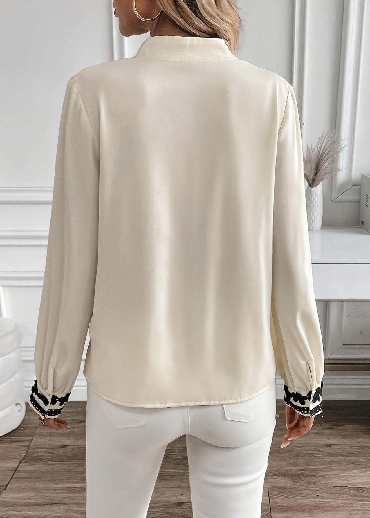 Verna Blouse | Dames Herfst Geborduurde Blouse met Lange Mouwen en Knoopsluiting