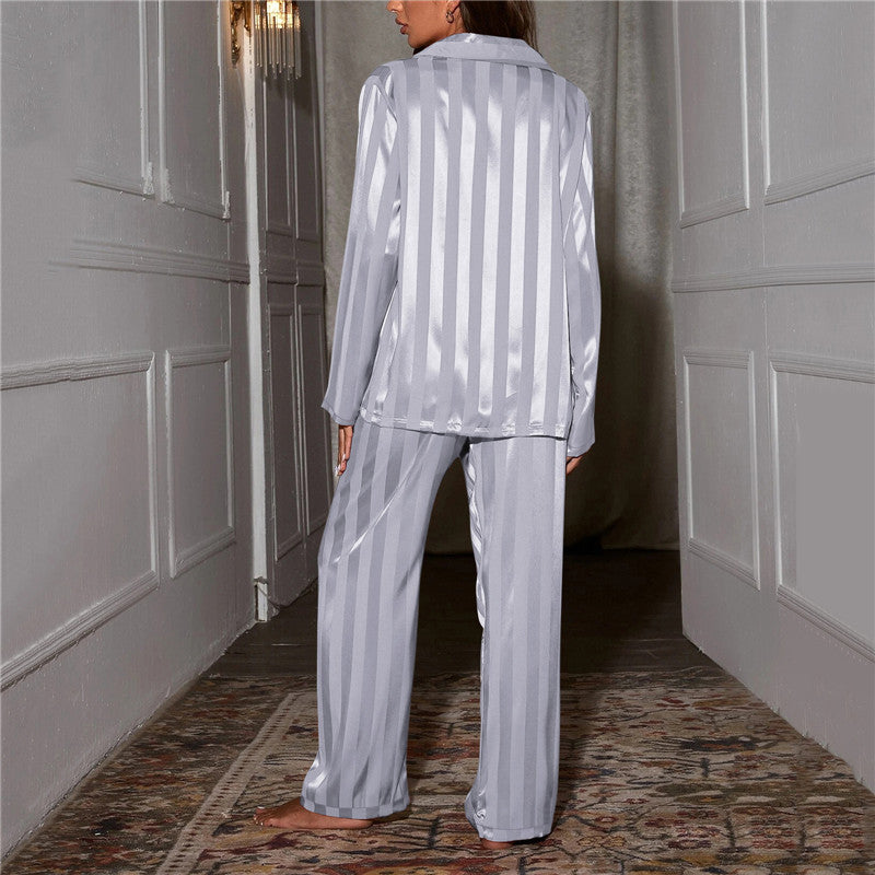 Quinne Pyjama | Stijlvolle Zijden Pyjama met Strepen
