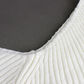 Peaches Trui | Geribde Gebreide One-Shoulder Cropped Trui
