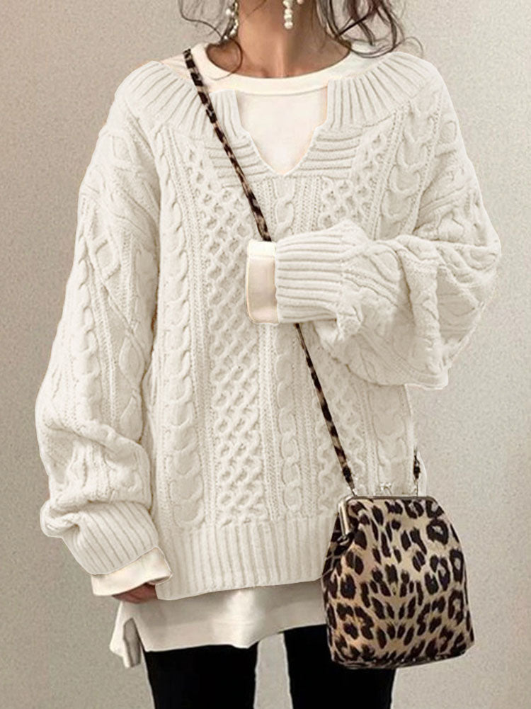 Vanda Jumper | Dames Herfst Kabelgebreide Jumper met V-hals en Chunky Textuur