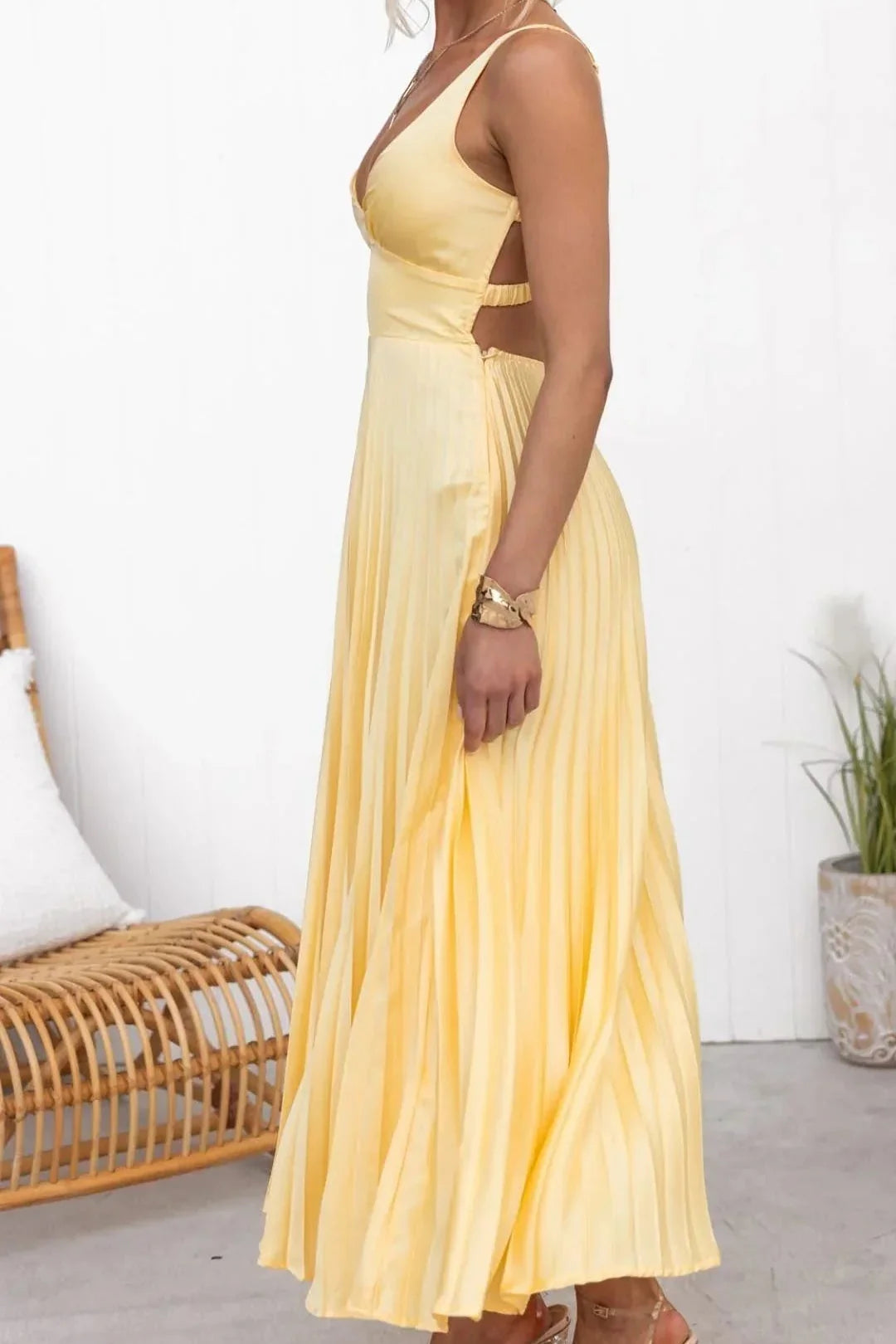 Dames Gele Geplooide Maxi Jurk met Open Rug