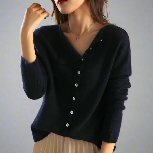 Myrthe Trui | Stylish Cardigan met Asymmetrisch Knopenontwerp |